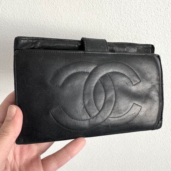 Vintage Chanel CC Black Leather Snap Button Long Wallet